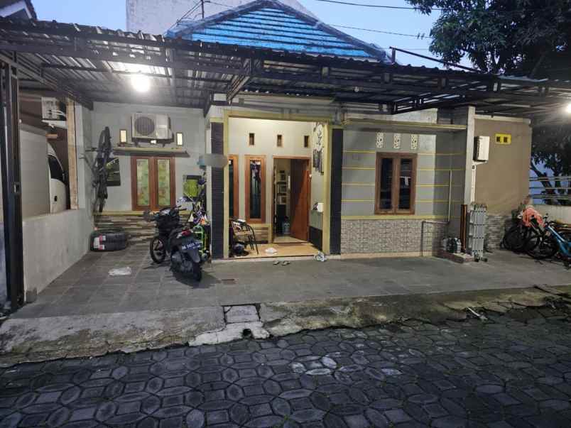 dijual rumah di kpa sendangmulyo semarang