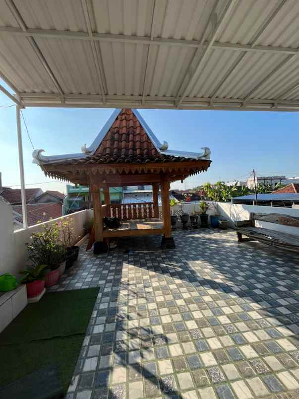 dijual rumah di pugad plamongansari semarang