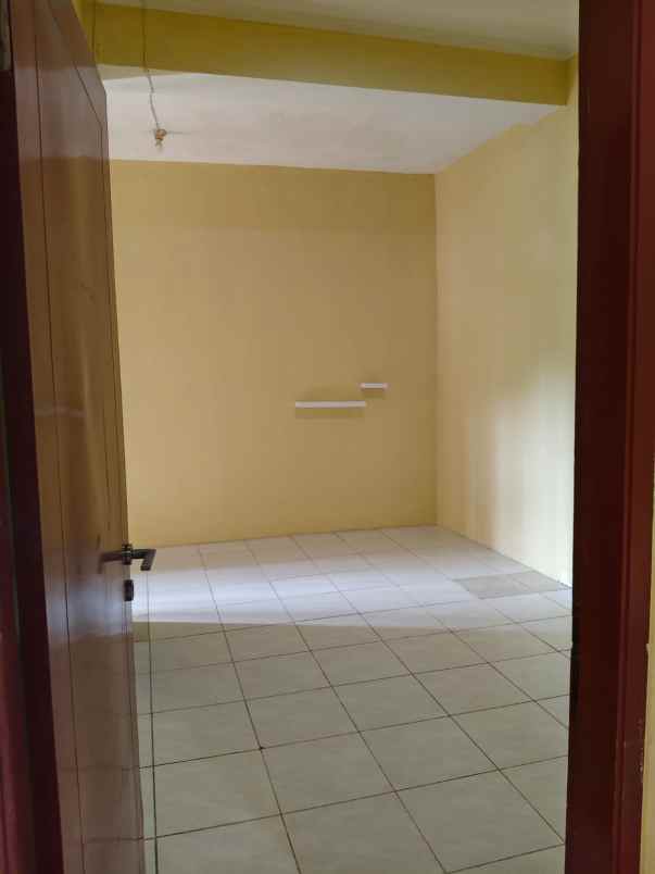 dijual rumah di tajur townhouse ciledug tangerang