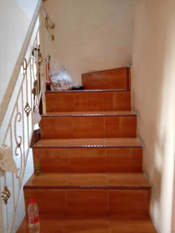 dijual rumah di taman harapan baru thb bekasi