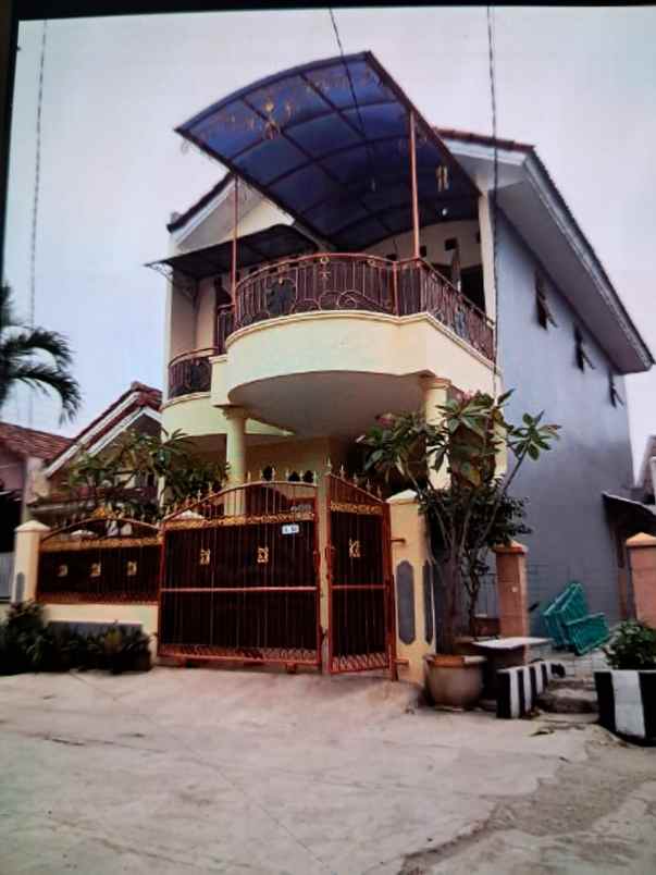 dijual rumah di taman harapan baru thb bekasi