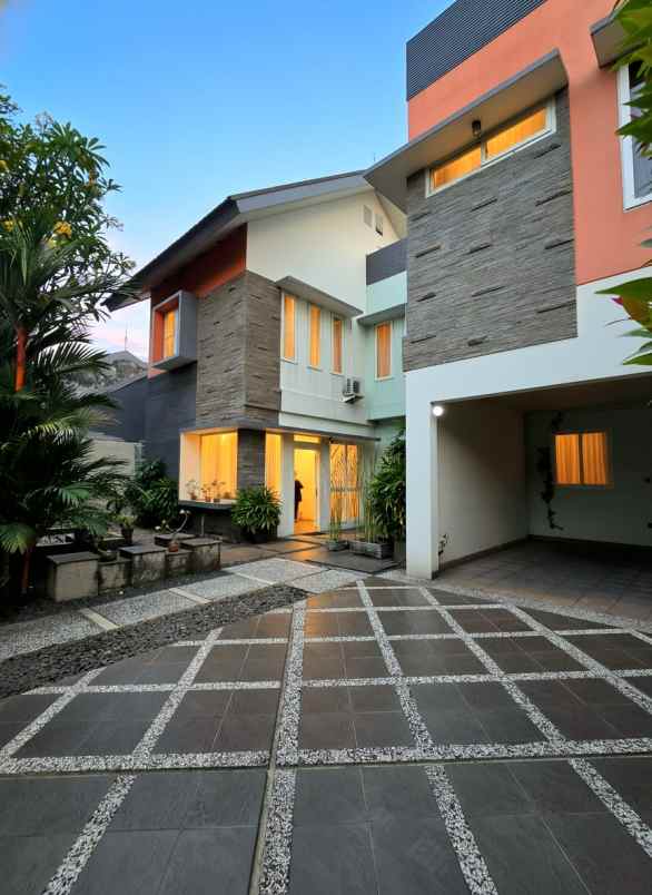 dijual rumah duren sawit