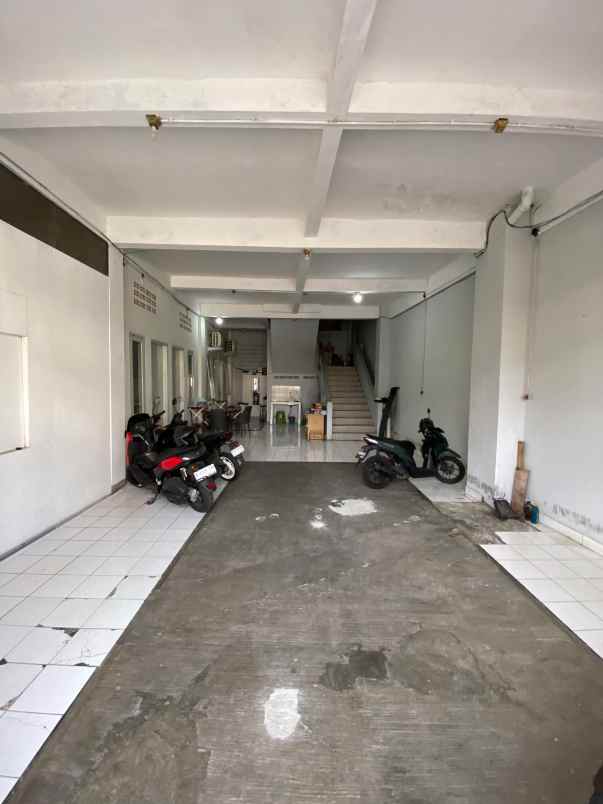 dijual rumah duren sawit