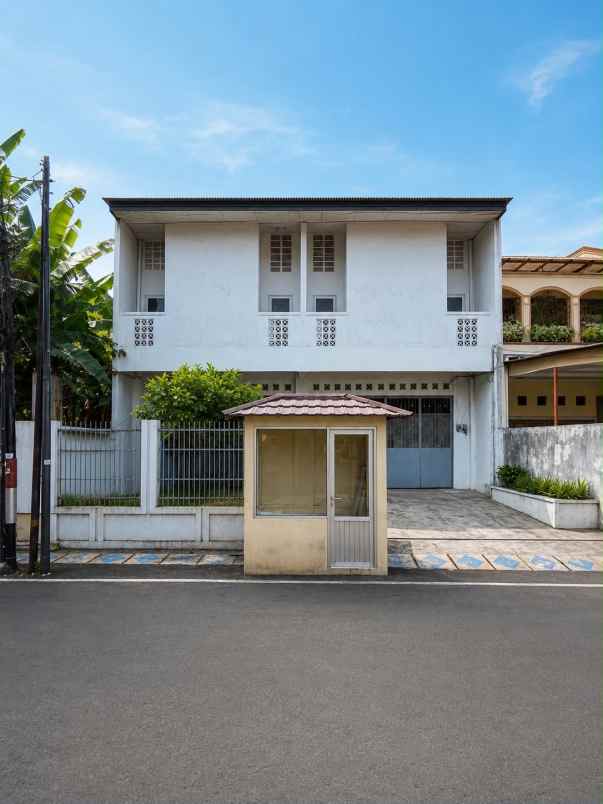 dijual rumah duren sawit