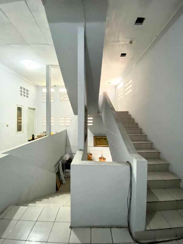 dijual rumah duren sawit