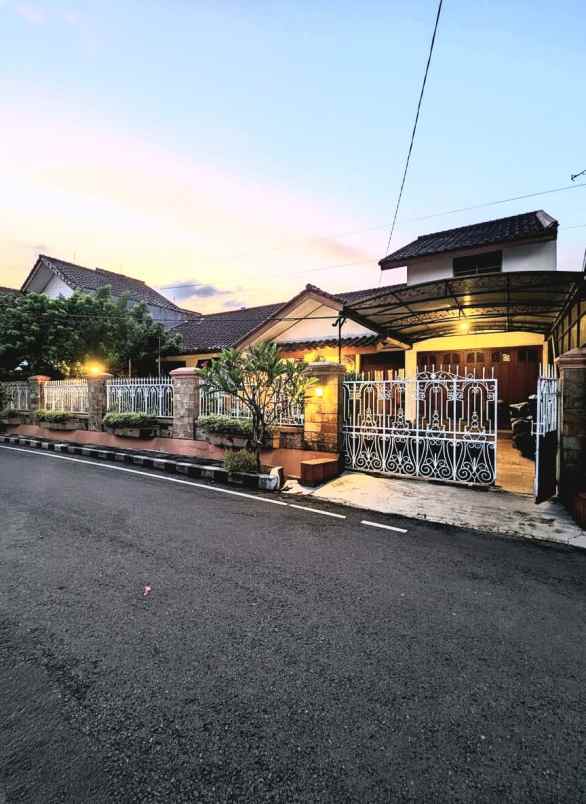 dijual rumah duren sawit jaktim