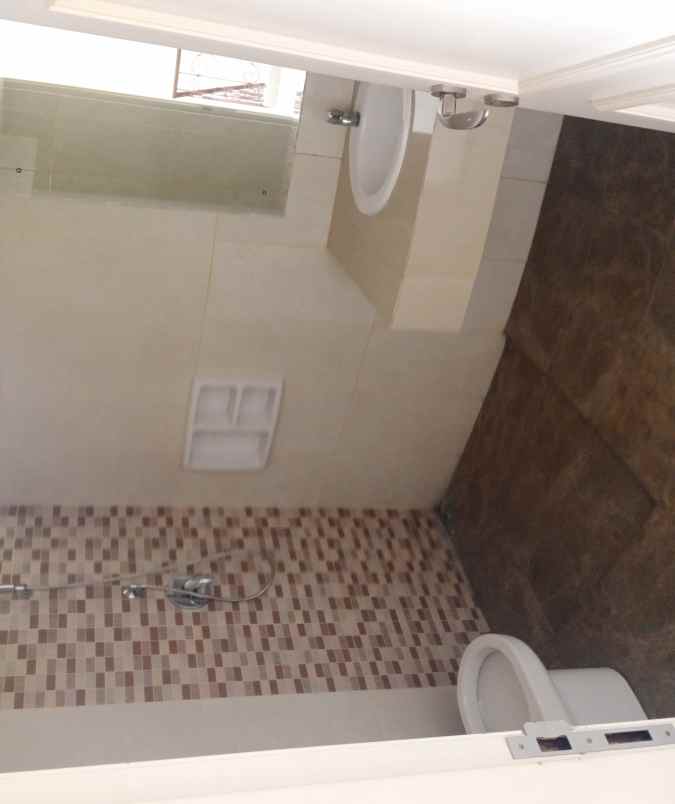dijual rumah emerald mansion lippo cikarang