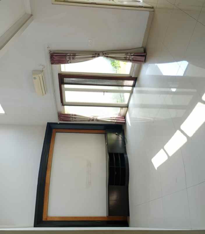 dijual rumah emerald mansion lippo cikarang
