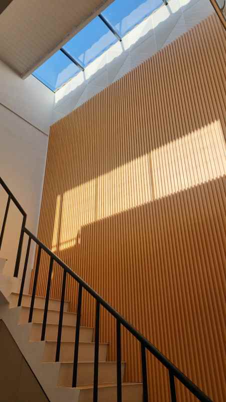 dijual rumah estetik cluster ifolia harapan indah 2