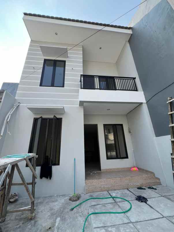 dijual rumah gading elok kelapa gading