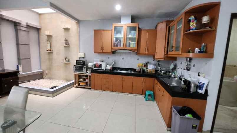 dijual rumah gading kusuma kelapa gading