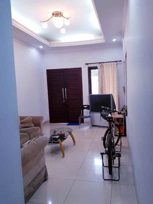 dijual rumah gading kusuma kelapa gading