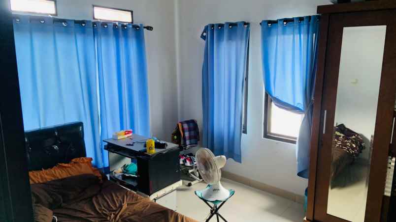 dijual rumah galaxy bekasi selatan kota