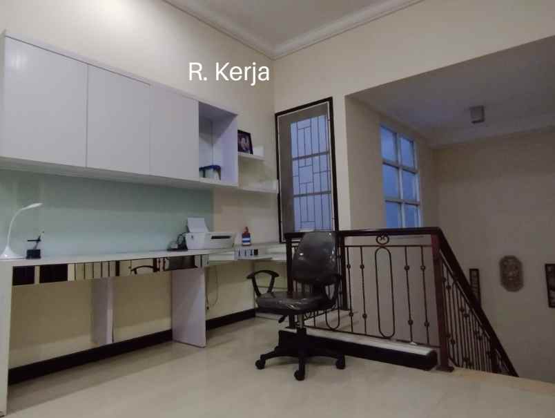 dijual rumah galaxy bumi permai