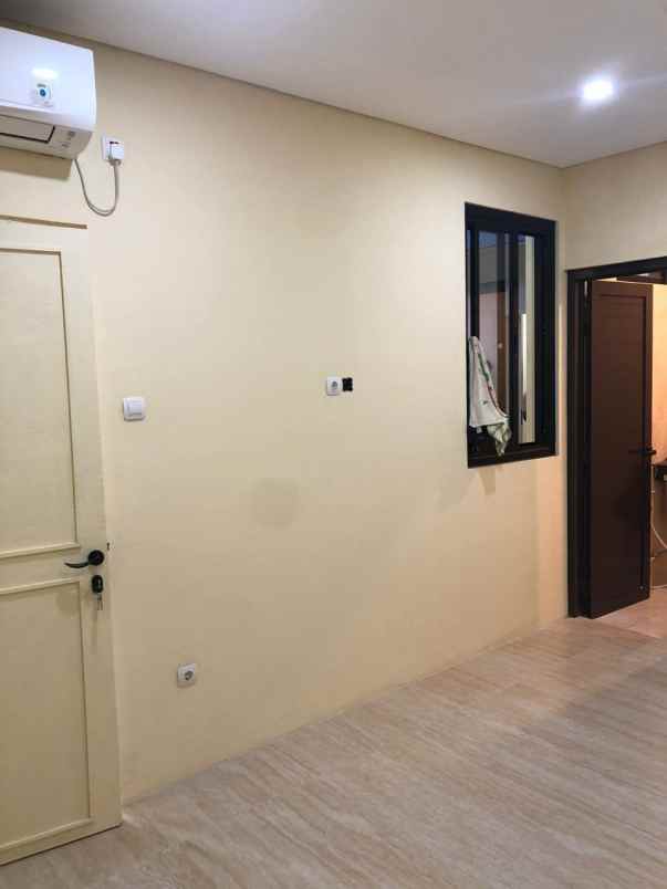 dijual rumah graha raya bintaro