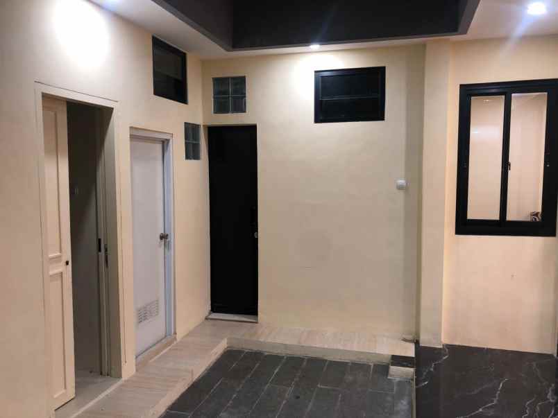 dijual rumah graha raya bintaro
