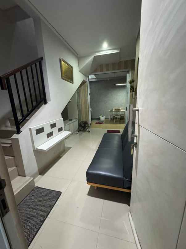 dijual rumah graha raya fortune