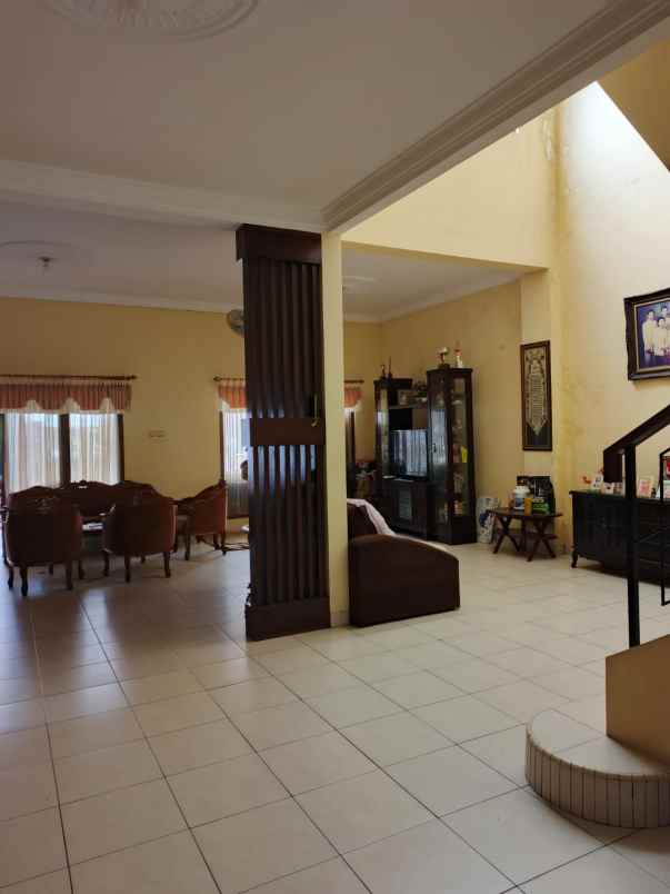dijual rumah grand wisata bekasi