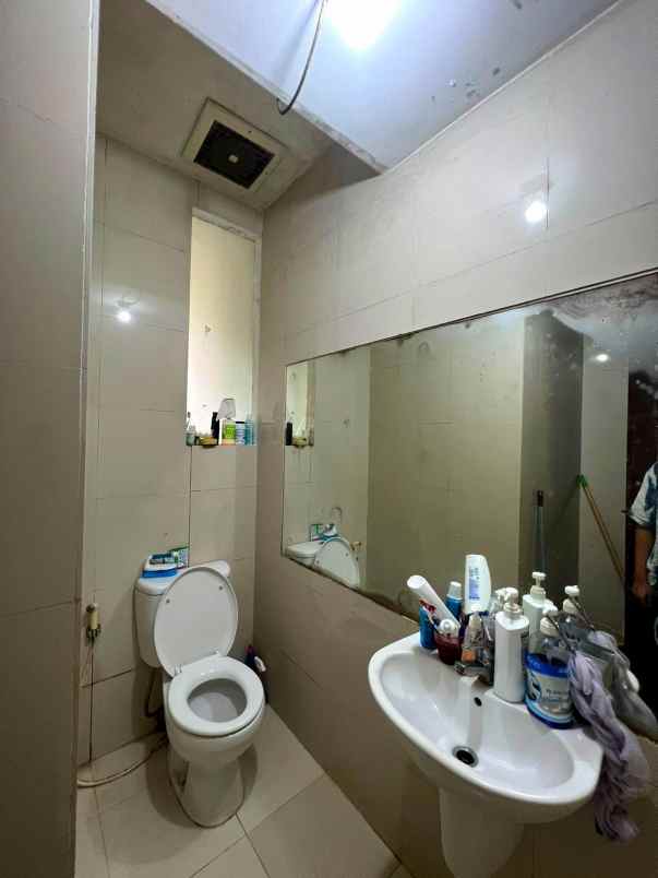 dijual rumah green andara residences