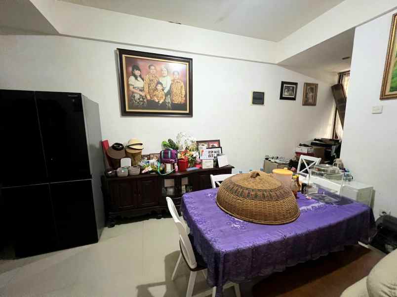 dijual rumah green andara residences