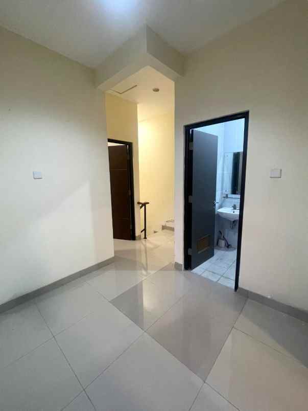 dijual rumah green ara harapan indah bekasi