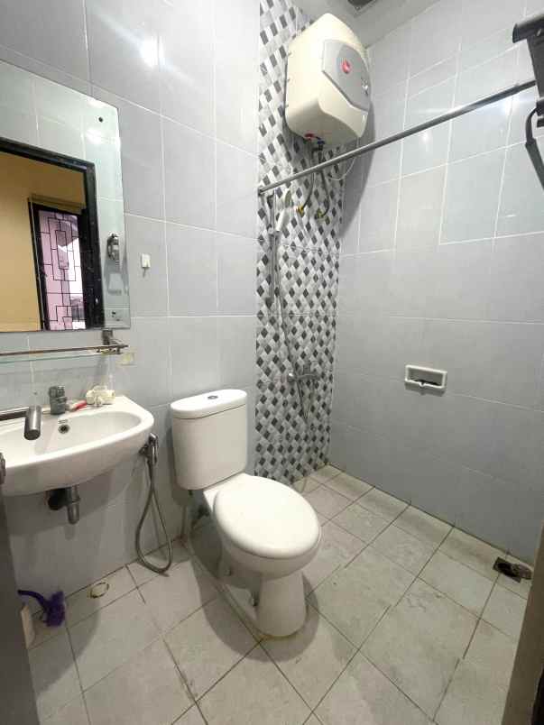 dijual rumah green ara harapan indah bekasi