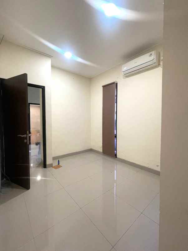 dijual rumah green ara harapan indah bekasi