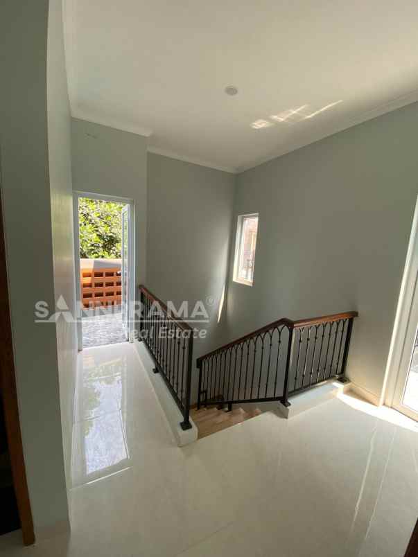 dijual rumah grogol limo depok