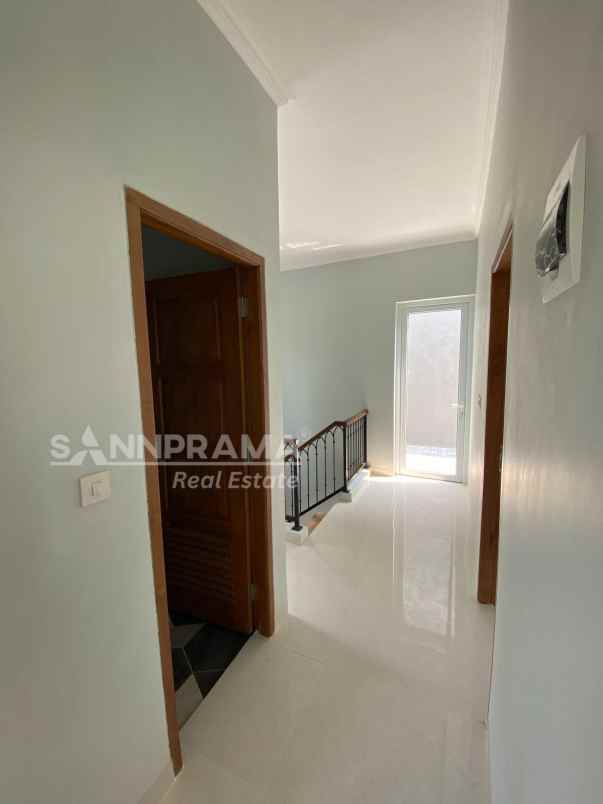 dijual rumah grogol limo depok