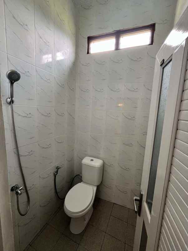 dijual rumah gunung pati