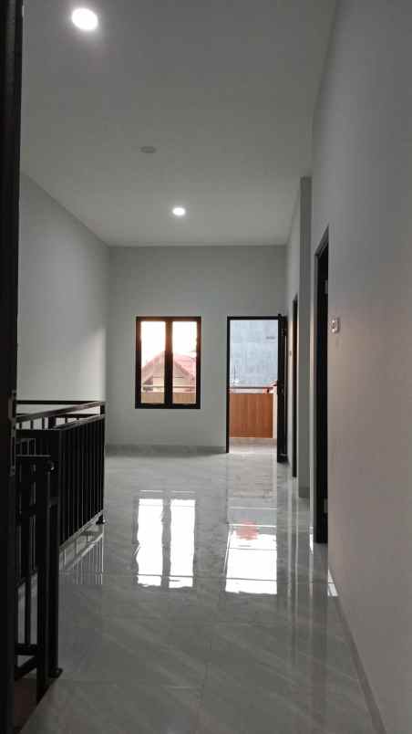 dijual rumah harapan indah