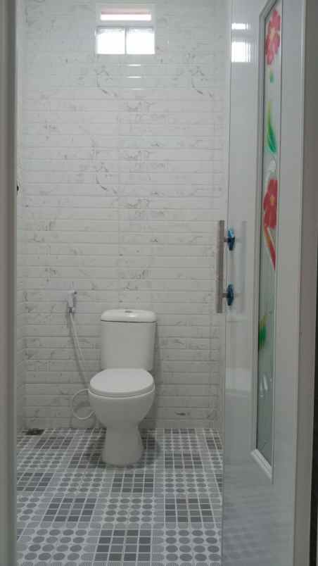 dijual rumah harapan indah