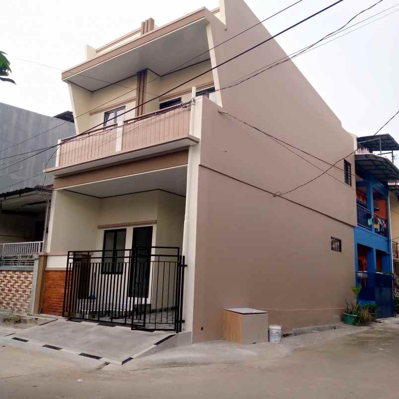 dijual rumah harapan indah