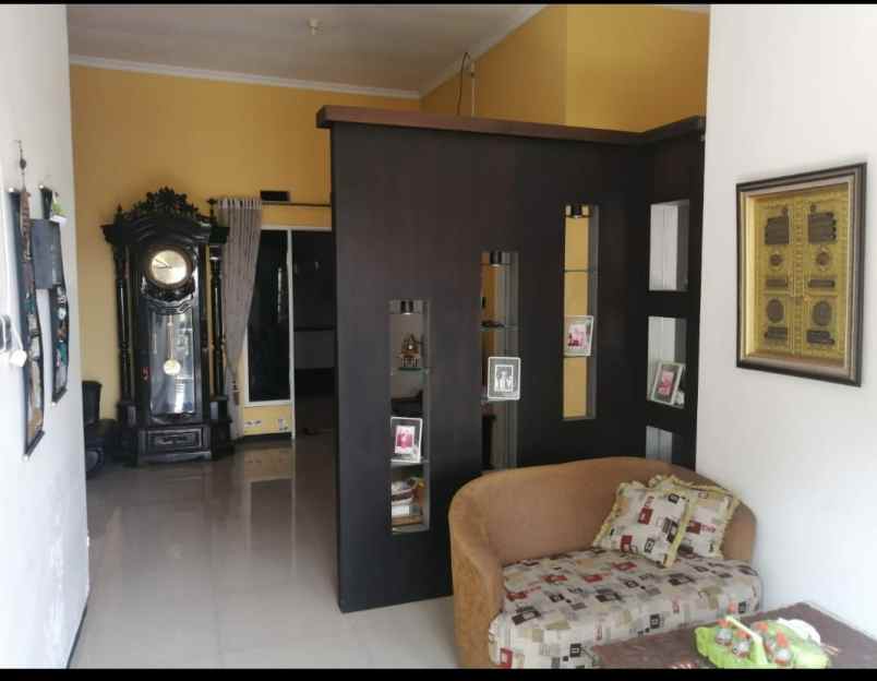 dijual rumah heavenland park aragon