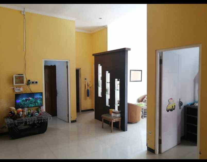 dijual rumah heavenland park aragon