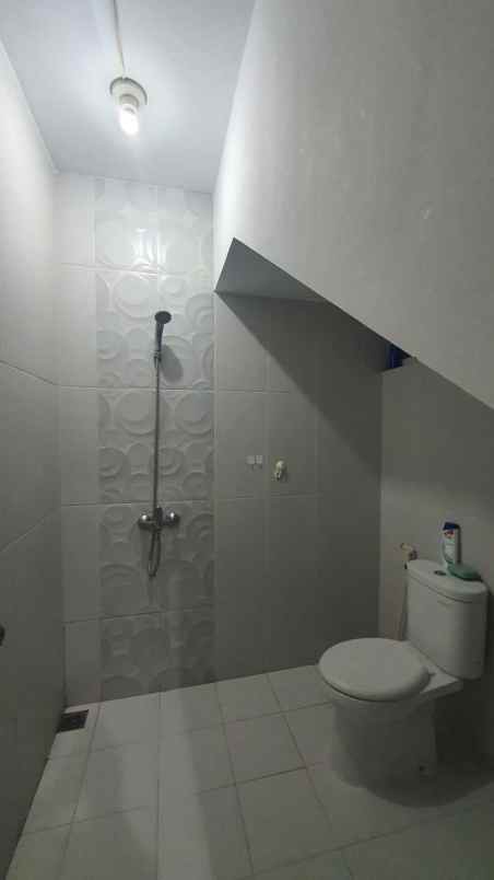 dijual rumah imperial gading sukapura