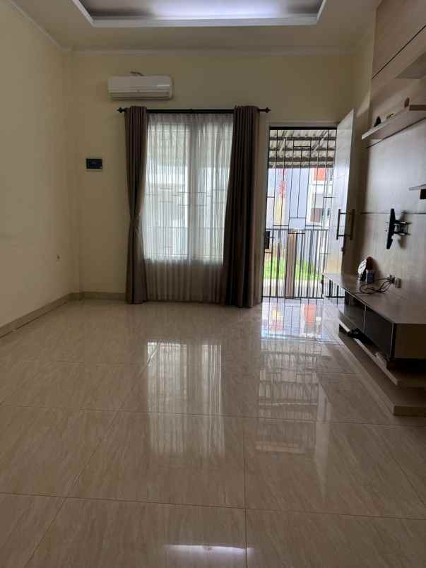 dijual rumah imperial gading sukapura