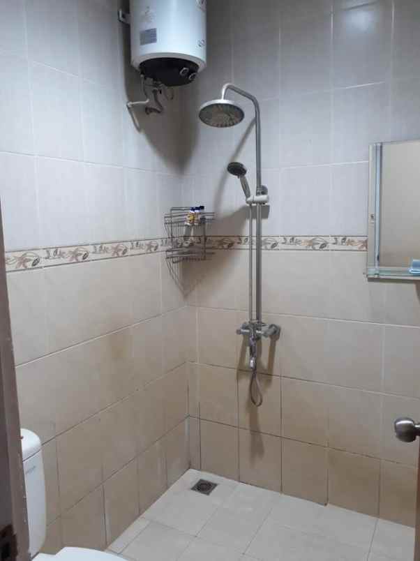 dijual rumah jalan antapani