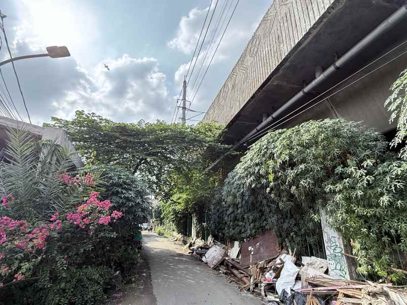 dijual rumah jalan anyer menteng