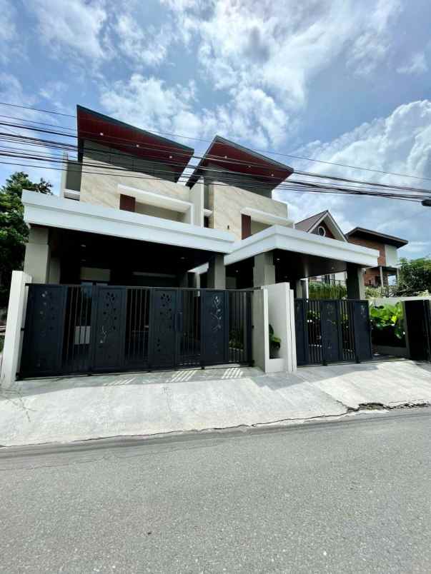 dijual rumah jalan kaliurang
