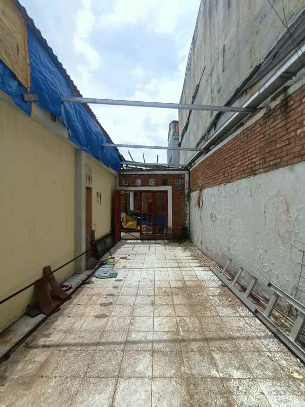 dijual rumah jalan kemang