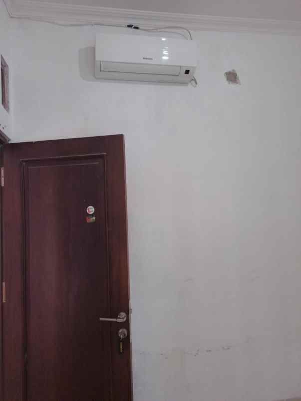 dijual rumah jalan palagan km 9