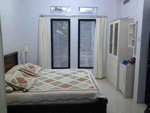 dijual rumah jalan pesantren