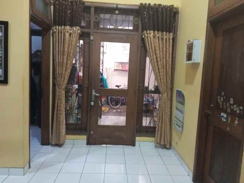 dijual rumah jalan ratna jatibening