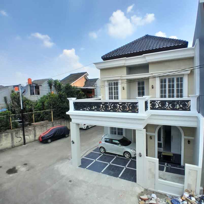 dijual rumah jalan raya depok