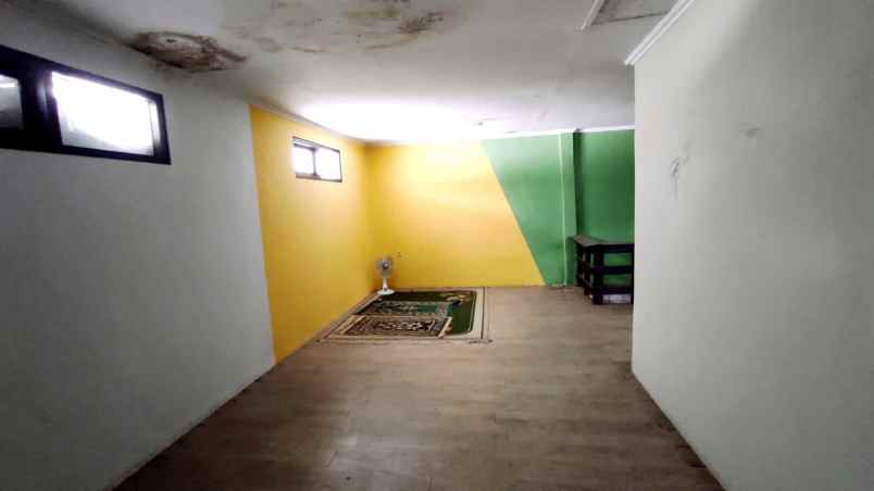 dijual rumah jalan raya pahlawan rempoa
