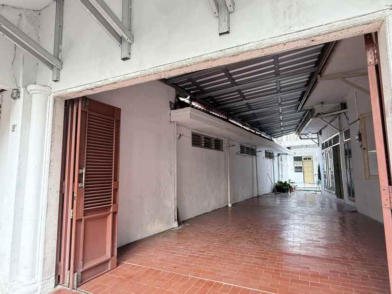 dijual rumah jalan sindanglaya