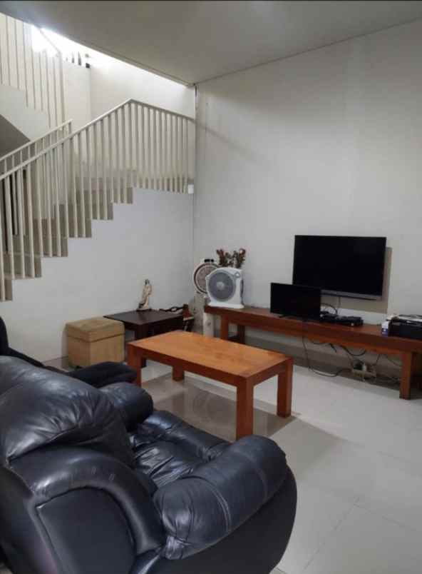 dijual rumah jalan wisata bukit mas 2