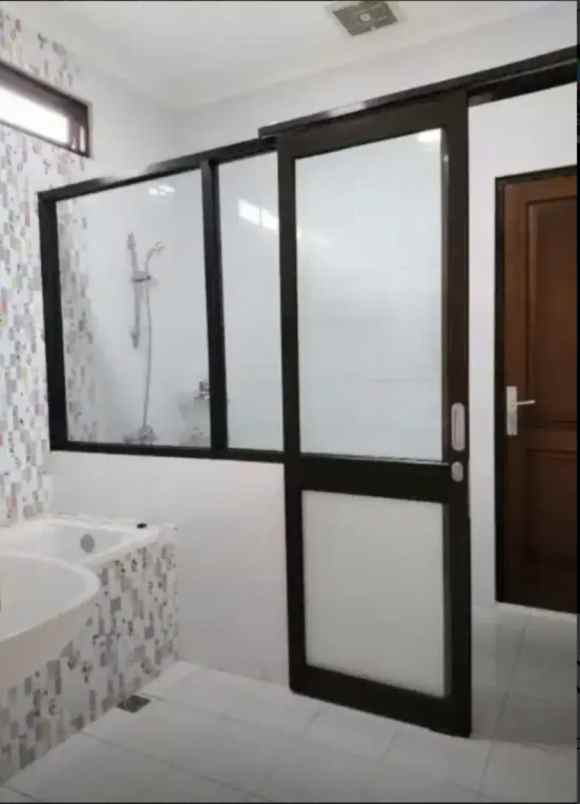 dijual rumah janur elok kelapa gading