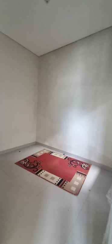 dijual rumah jasmine boulevard